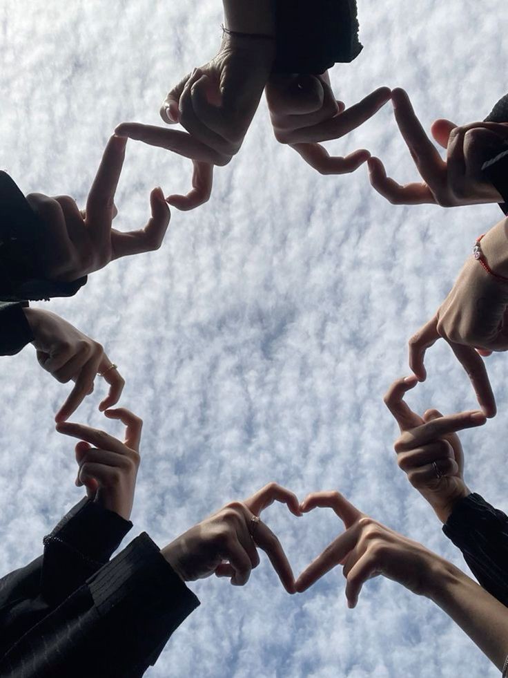 3 friends group dp girl cute