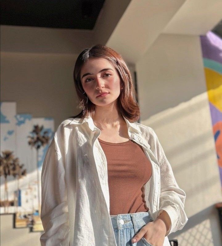 Cute Formal Girl Photo