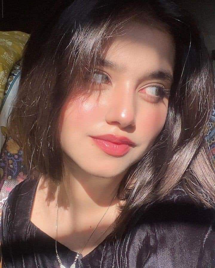 Cute Friend Girl Pic