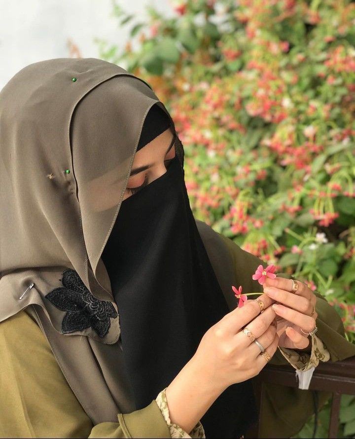 aesthetic girl hijab dp