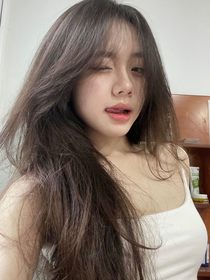 aesthetic korean girl dp