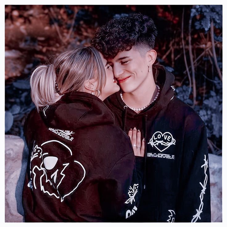 anime couple dp for instagram half half