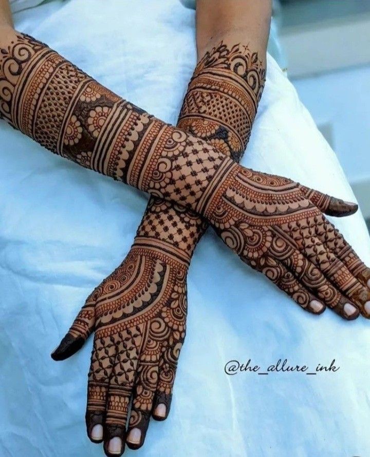 back hand mehndi design arabic
