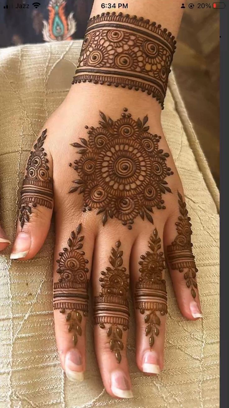 back hand mehndi design child