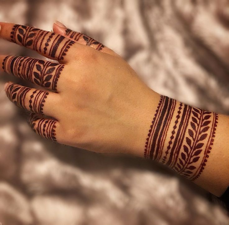back hand mehndi design easy for girl