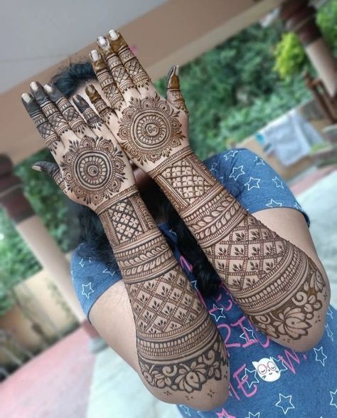 back hand mehndi design easy for kids