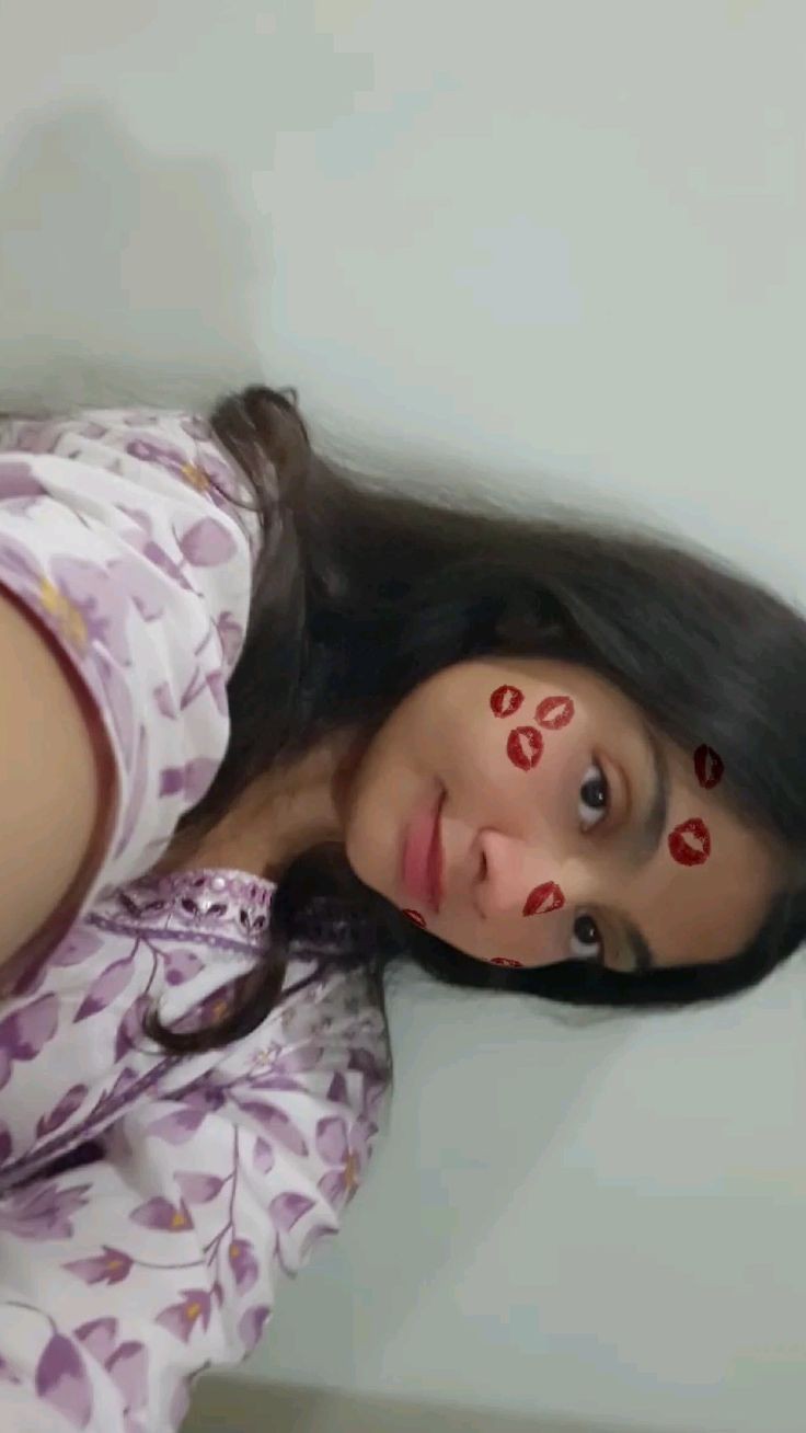 college village real simple girl image