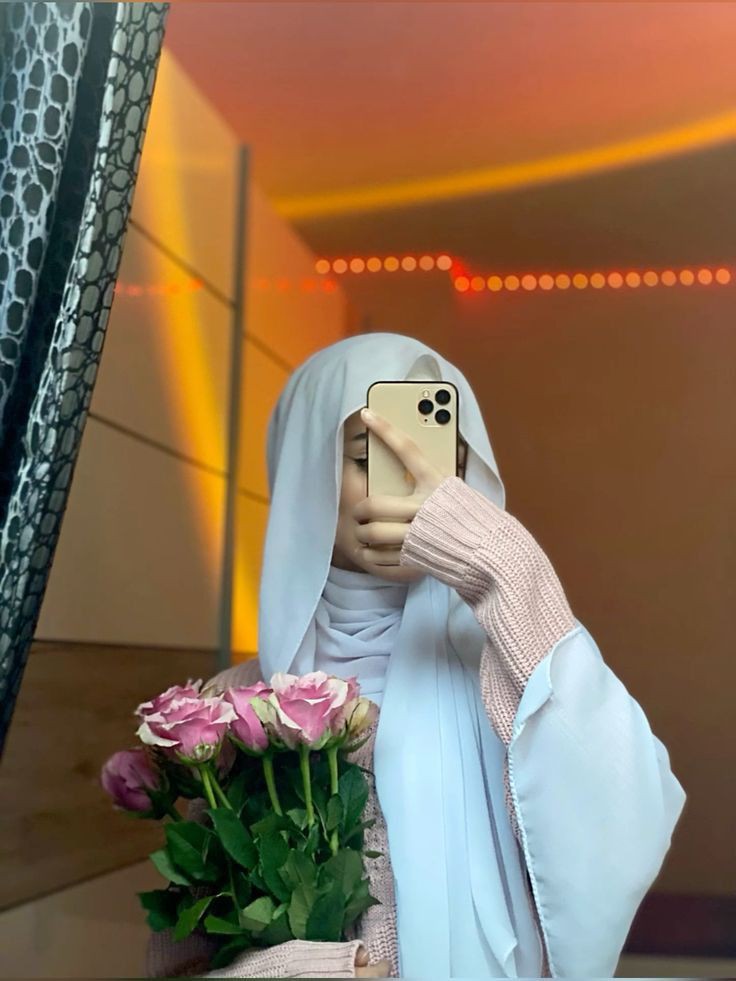 cute aesthetic hijab girl dp for instagram