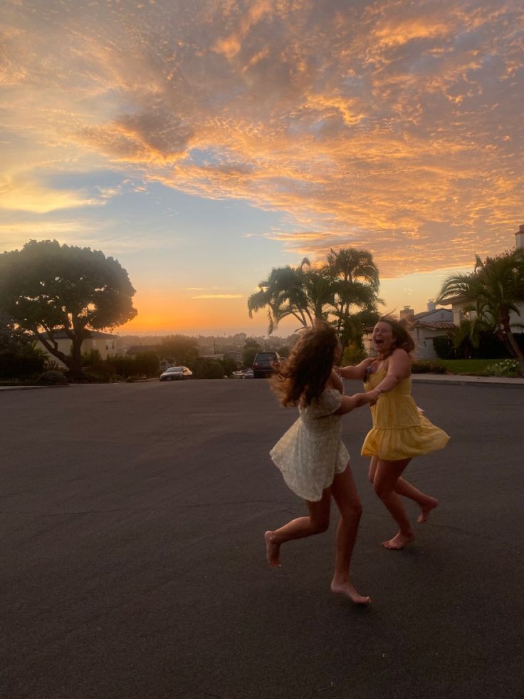 cute friends group dp girl