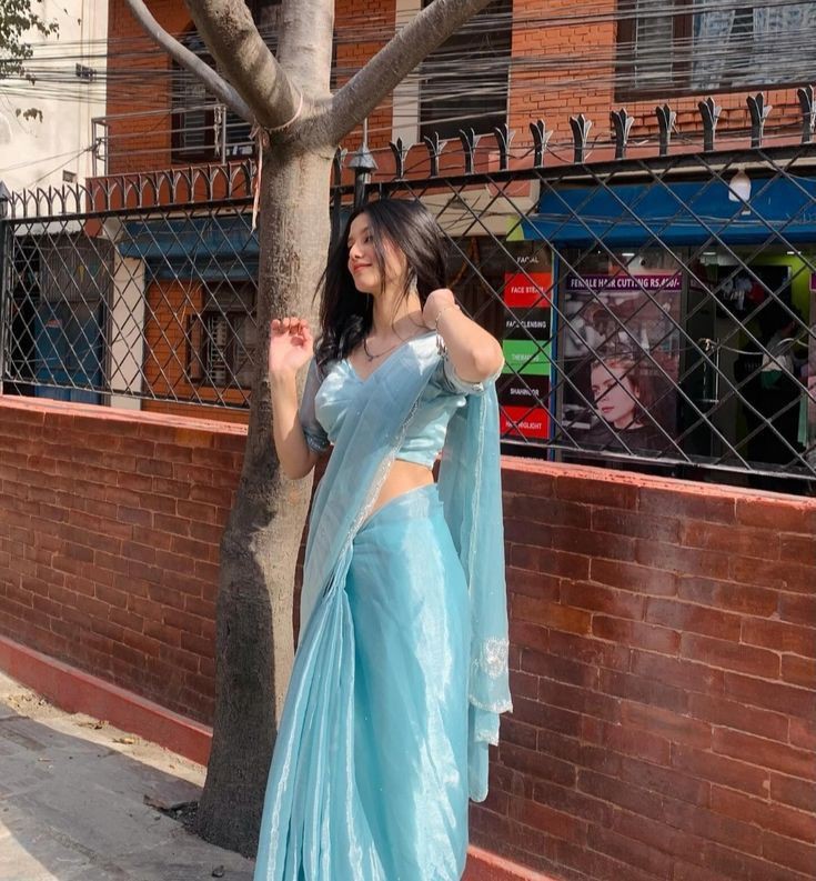 cute girl pic stylish saree dp for fb