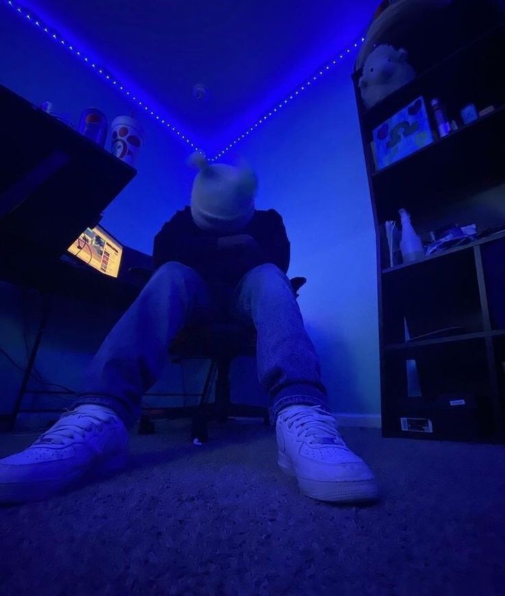 default tiktok pfp with hat