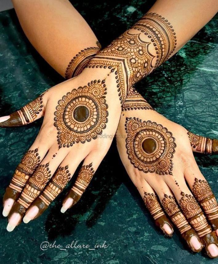 dubai back hand mehndi design