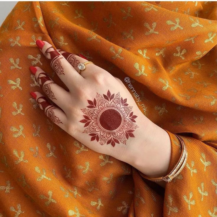 flower stylish back hand mehndi design arabic