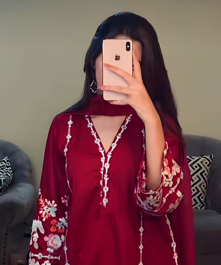 mirror selfie dp for girl attitude