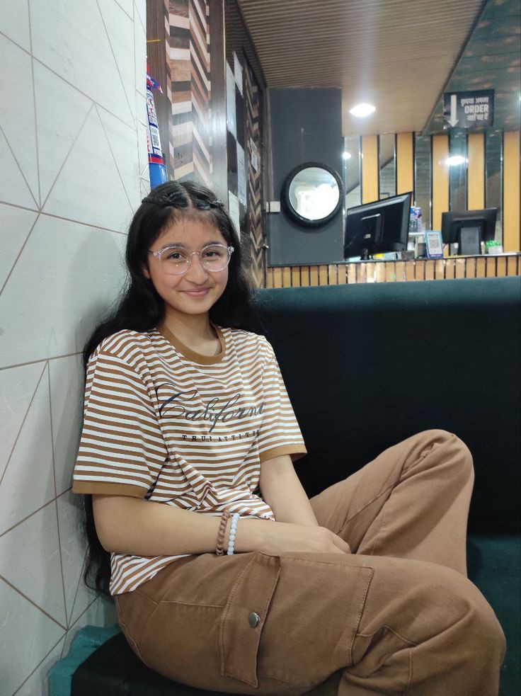 profile pic real simple girl image