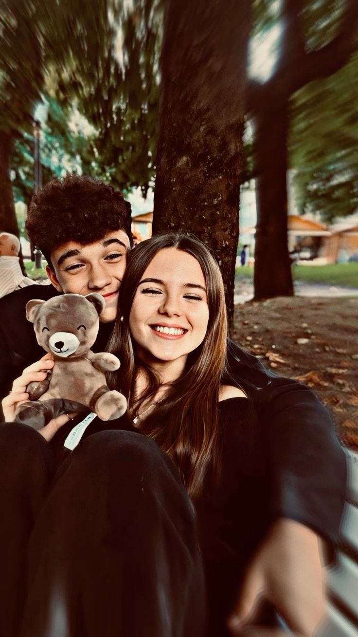 romantic love couple dp for instagram anime