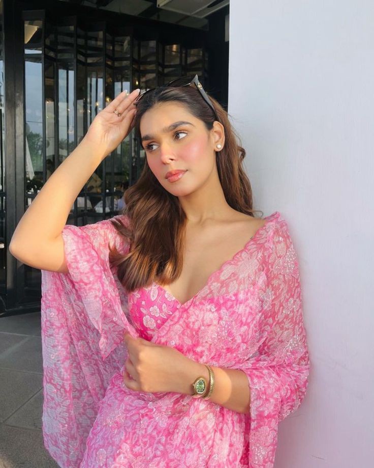 single girl dp black colour for instagram