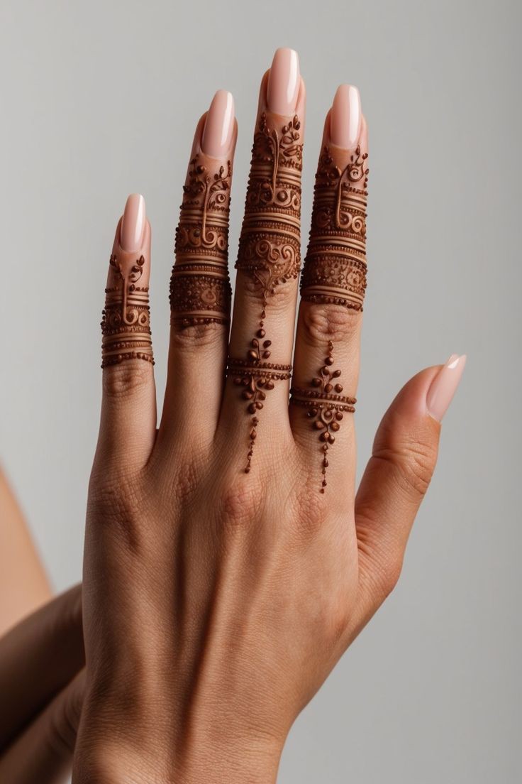 stylish back hand mehndi design
